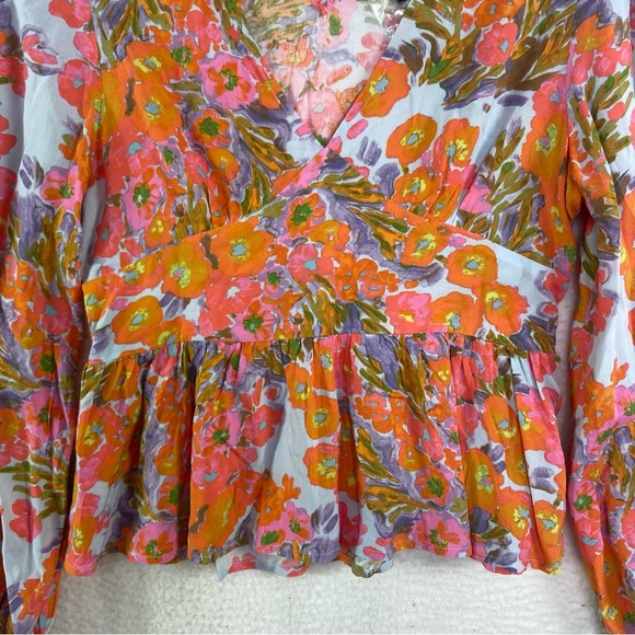 MITTOSHOP NWT Floral Print Long Sleeve Peplum Top. Size Medium - Picture 6 of 11